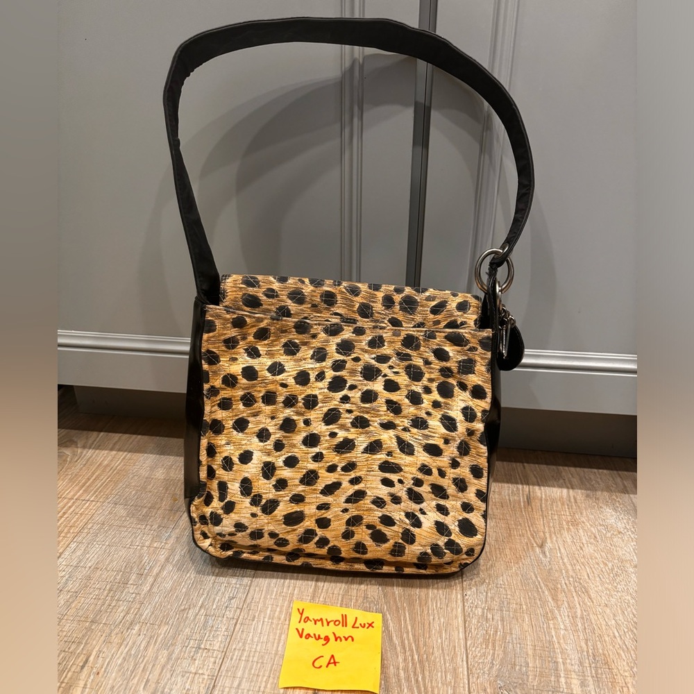 Rare find! Authentic Vintage Dior shoulder bag